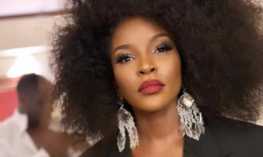 Ouganda : Voix Réelles et Récits Oubliés : Le Voyage Cinématographique de Nana Kagga